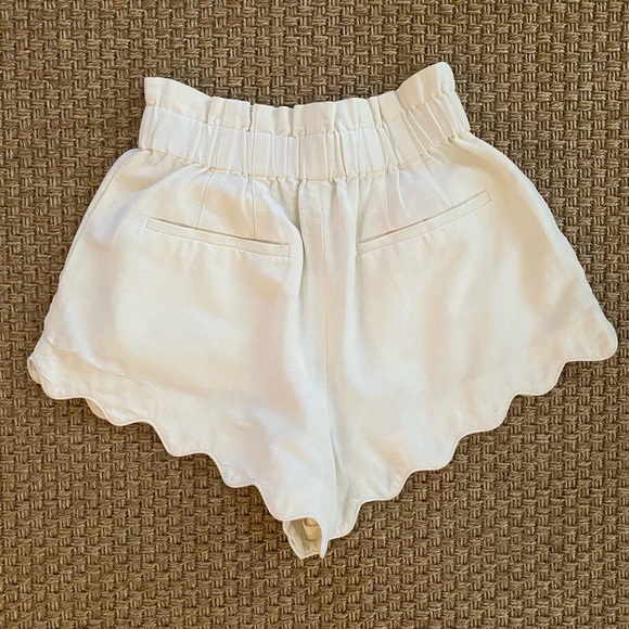 Sea Leona Shorts, Cream Size 2 - Picture 3 of 4
